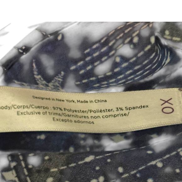 Adore Me Lounge/Pajama Top - 0X -Blue Abstract Star Print - Silky w/ Lace Detail - Picture 13 of 14